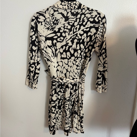 Diane Von Furstenberg Black and Cream Jumpsuit - Picture 3 of 9